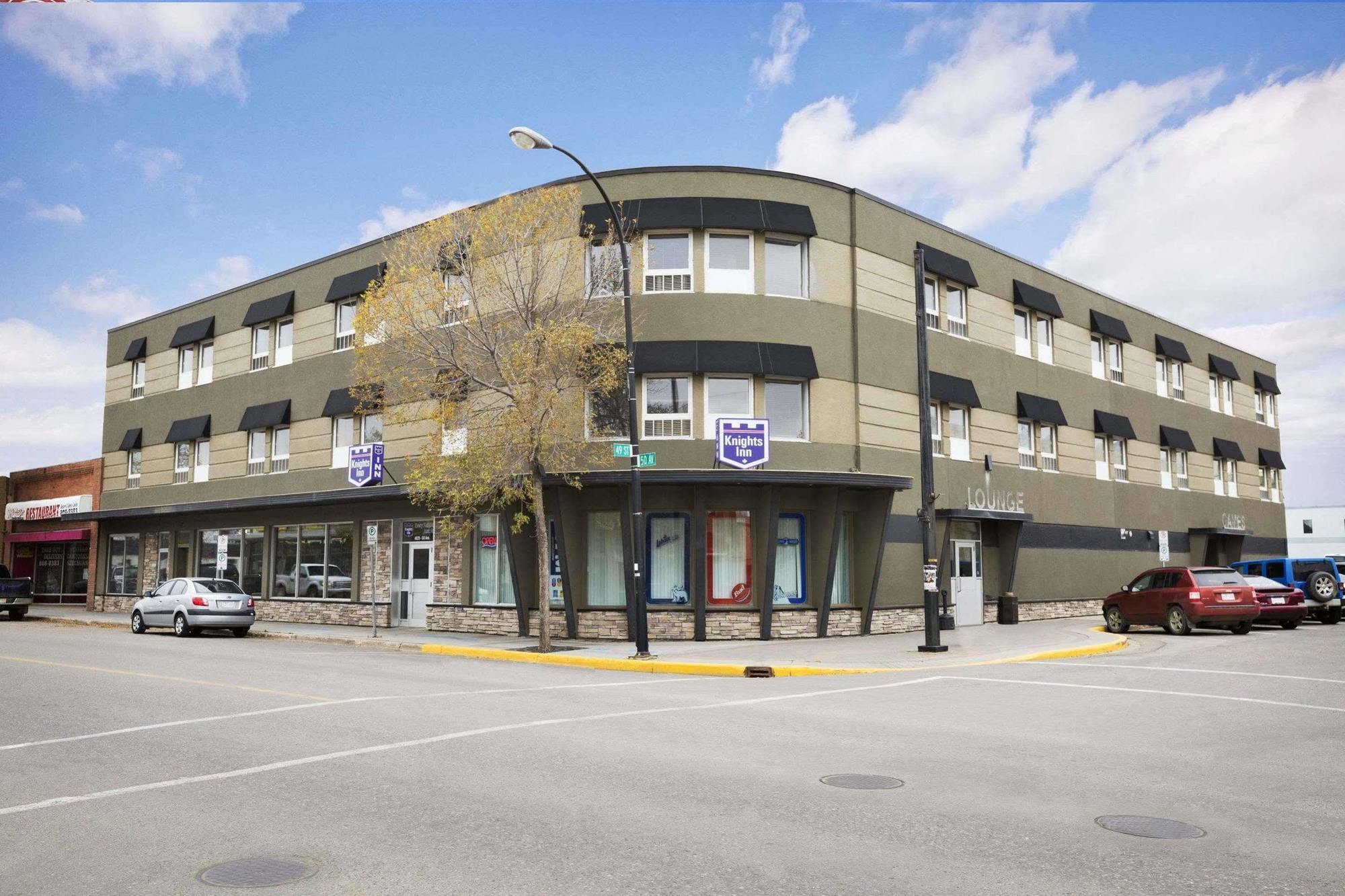 Central Suite Hotel Lloydminster Buitenkant foto